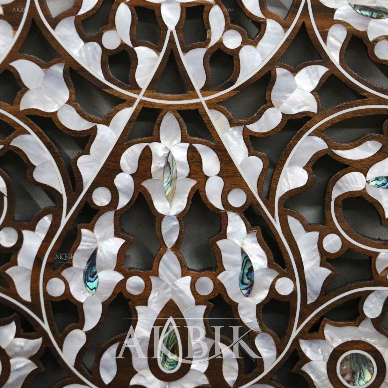 Abalone Inlaid Mirror: Handcrafted Elegance - Bay of Pearls Design