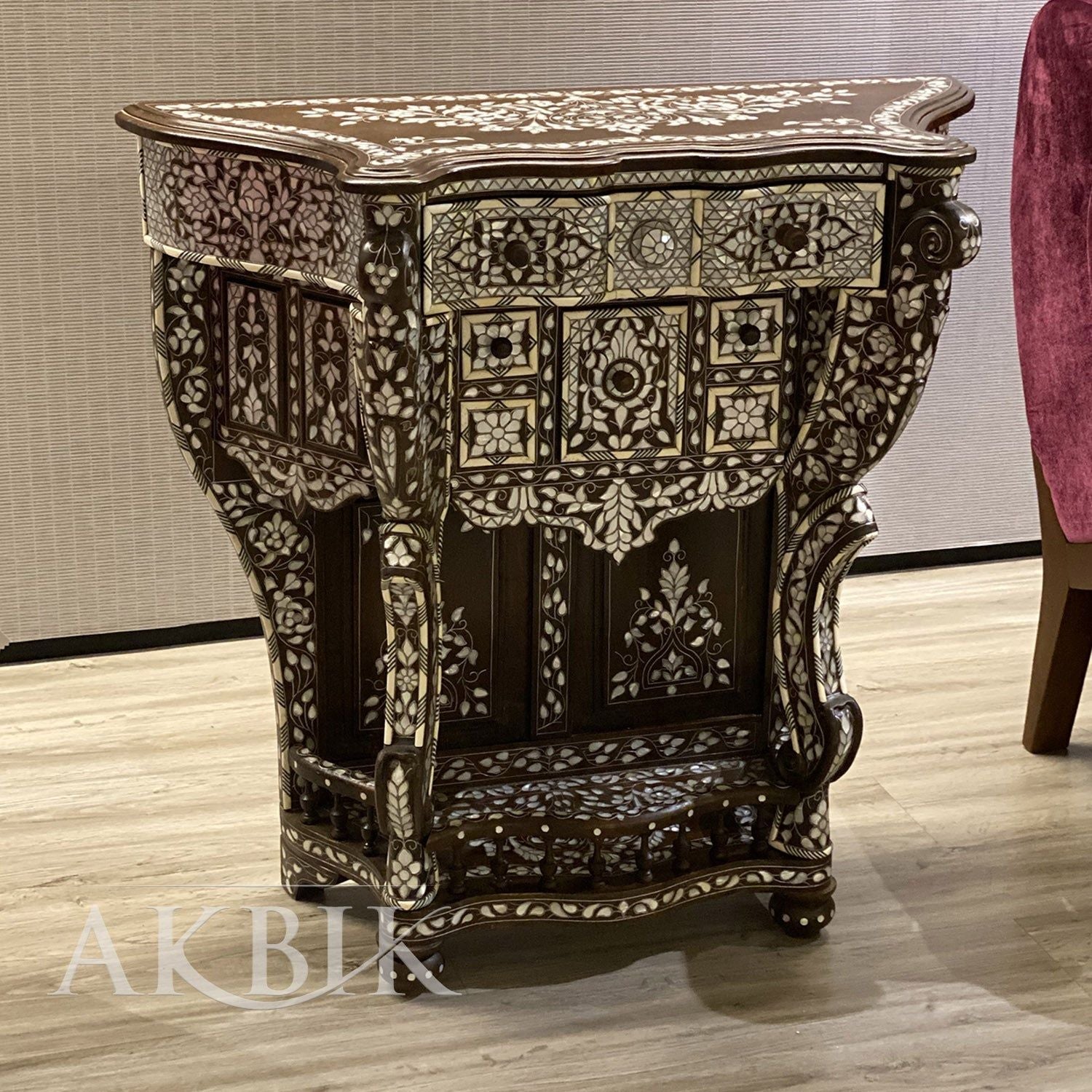 BEACH OF PEARLS CONSOLE TABLE - AKBIK Furniture & Design