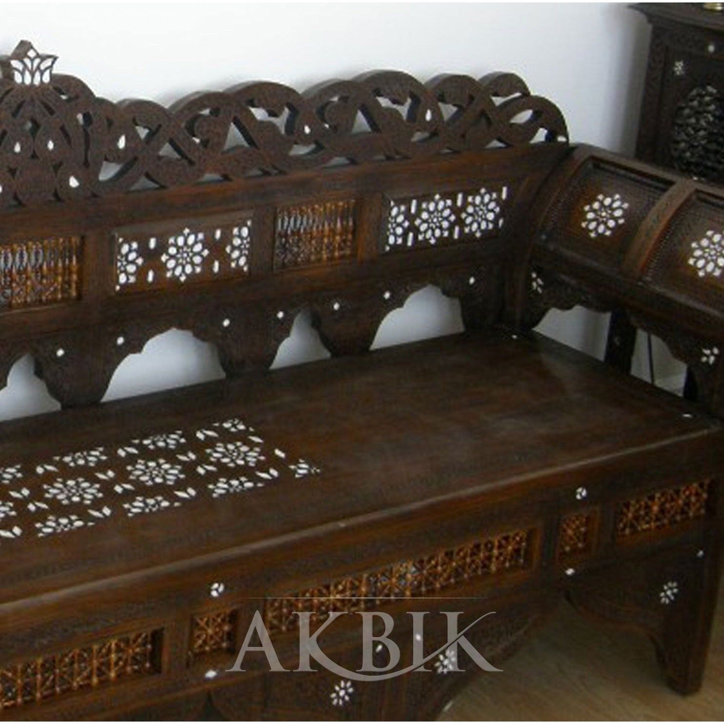 QUEEN CLEOPATRA COUCH - AKBIK Furniture & Design