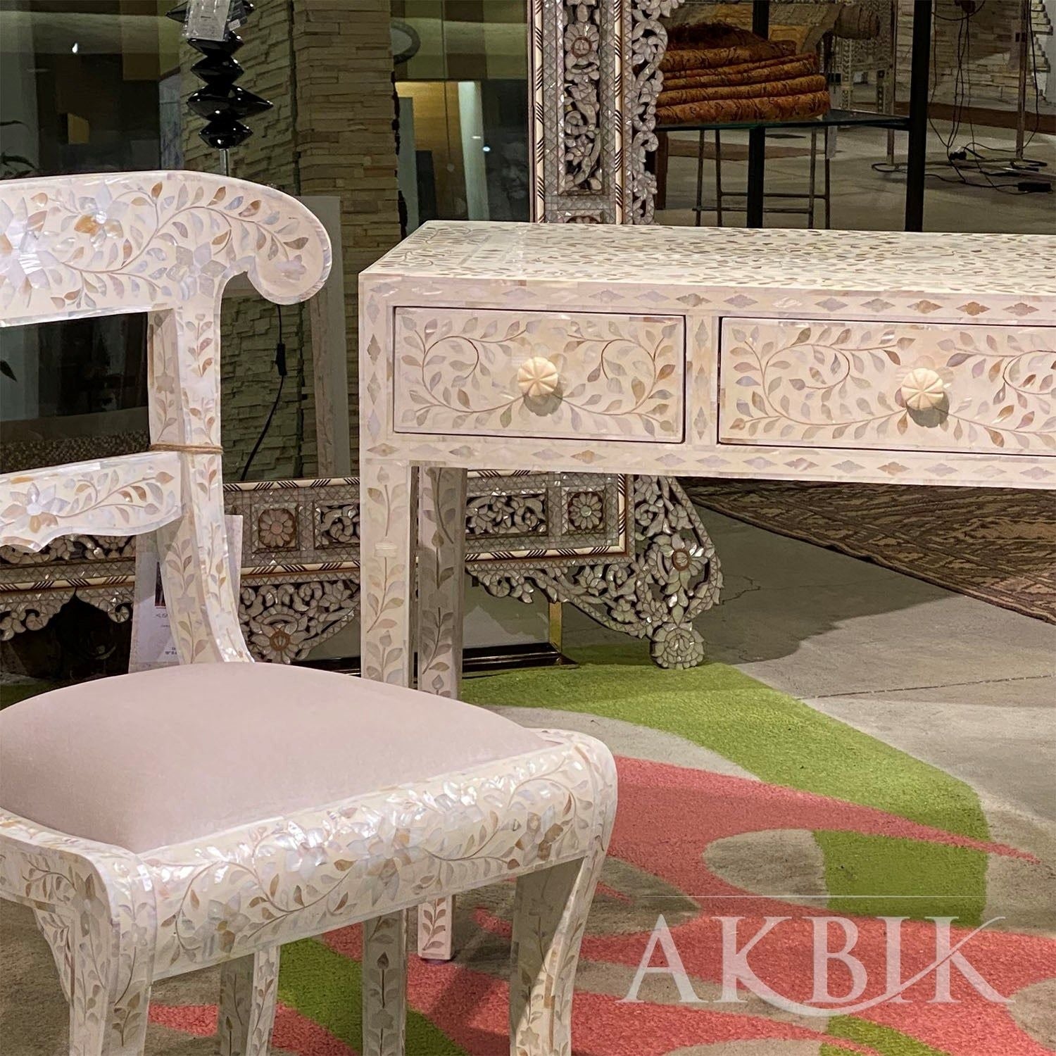KLISMOS CHAIR - AKBIK Furniture & Design